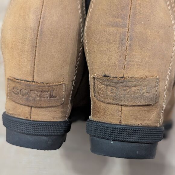 Sorel Joan of Arctic Wedge II Chelsea Boots in Nubuck! - Picture 9 of 13